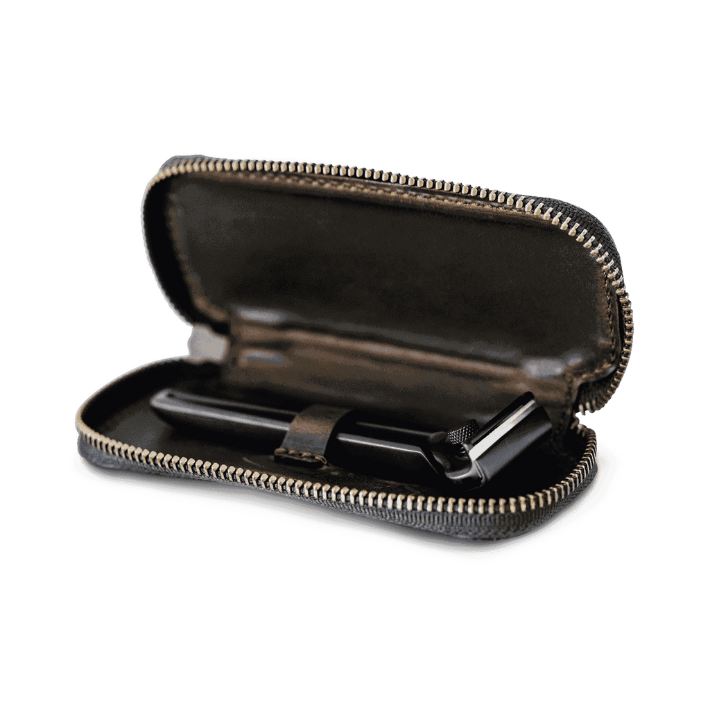 The Single Edge Travel Case